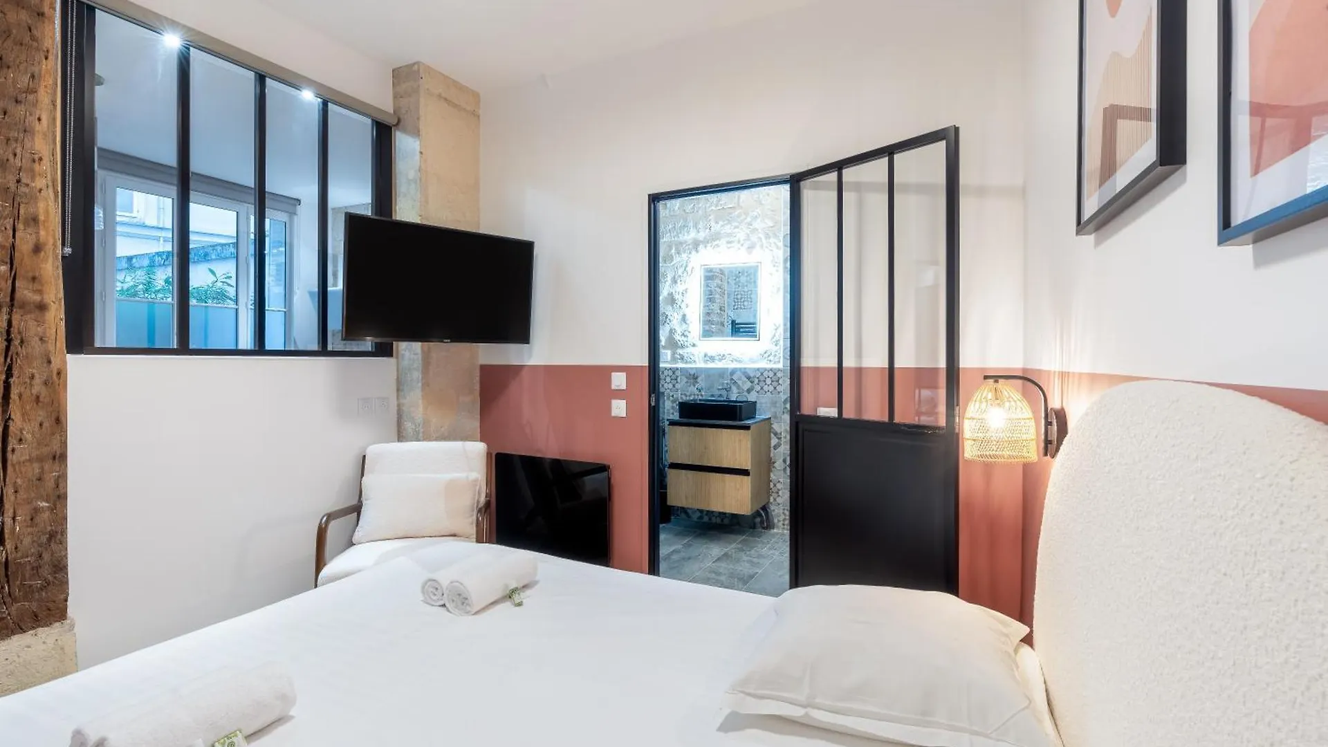 New Gorgeous Flat-Central Area Paris France